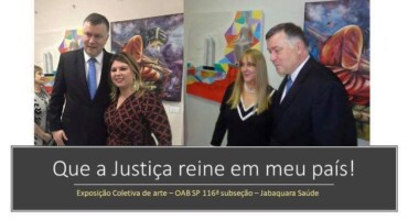 打开鸡尾酒的集体的艺术展览"在我的国家作王,那正义". 照片: 桑德拉荣誉.