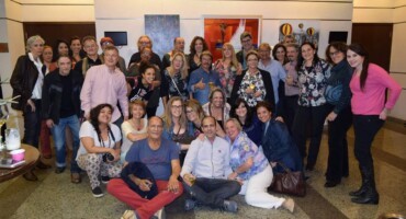 鸡尾酒和展览"环境作为一个整体". 照片: 搜搜 Botture.