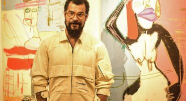 Rodrigo Santo (Santo) é Artista Plástico.