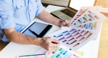 Discover the best types of flooring for your decor. Photo: Pattern photo created by snowing - br.freepik.com.