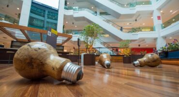 Mostra "Intervenções das Artes" no Shopping Leblon. Photo: Douglas Oliveira.