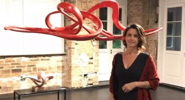 Elisa Zattera, featured. Photo: Disclosure.