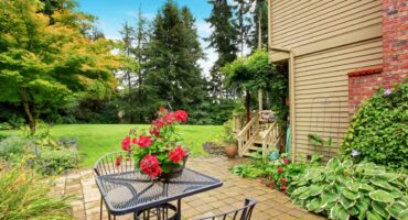 5 dicas para decoração de áreas externas sem reforma. Foto: br.depositphotos.com.