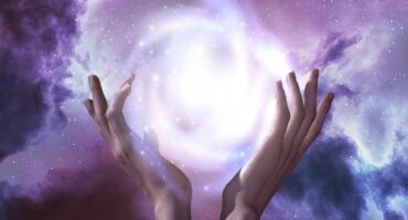 著名的: 圣诞快乐特别节目，令人兴奋的特别节目 2025!. 免费图片.