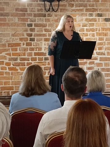 Exposición "Instalaciones-Relecciones" de Magdalena Melissourgaki en Varsovia, Polonia. Fotos: Divulgación.