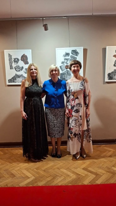 Exposición "Instalaciones-Relecciones" de Magdalena Melissourgaki en Varsovia, Polonia. Fotos: Divulgación.