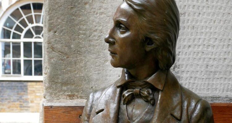 Estátua de John Keats em Londres, destaque. Ethan Doyle White, CC BY-SA 4.0, via Wikimedia Commons.