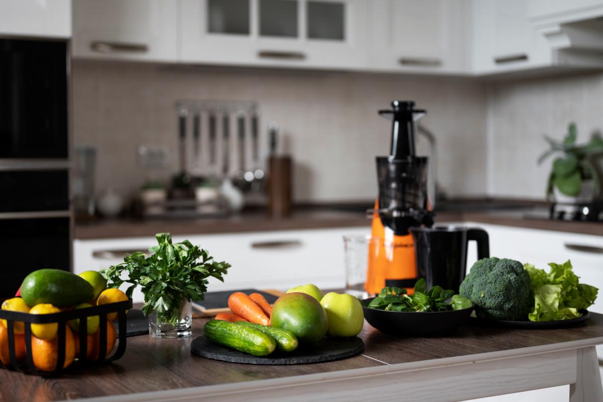 O que considerar ao planejar uma cozinha funcional. Imagem de magnific.